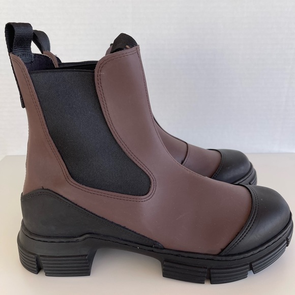 Ganni Chelsea Rubber Rain Boots - Picture 2 of 13